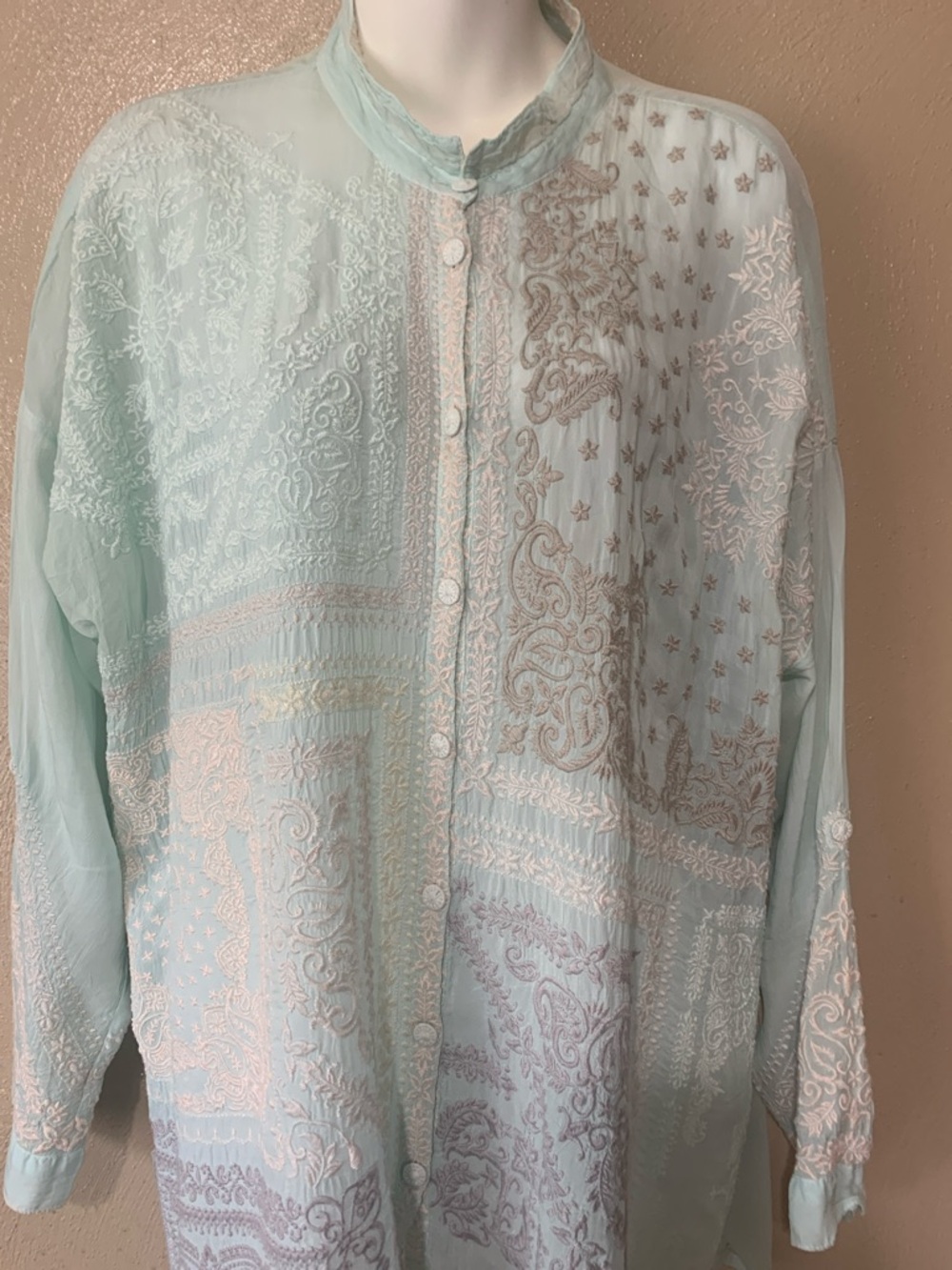 Johnny Was size M Mint Green Embroidered Collar Blouse - Picture 5 of 11